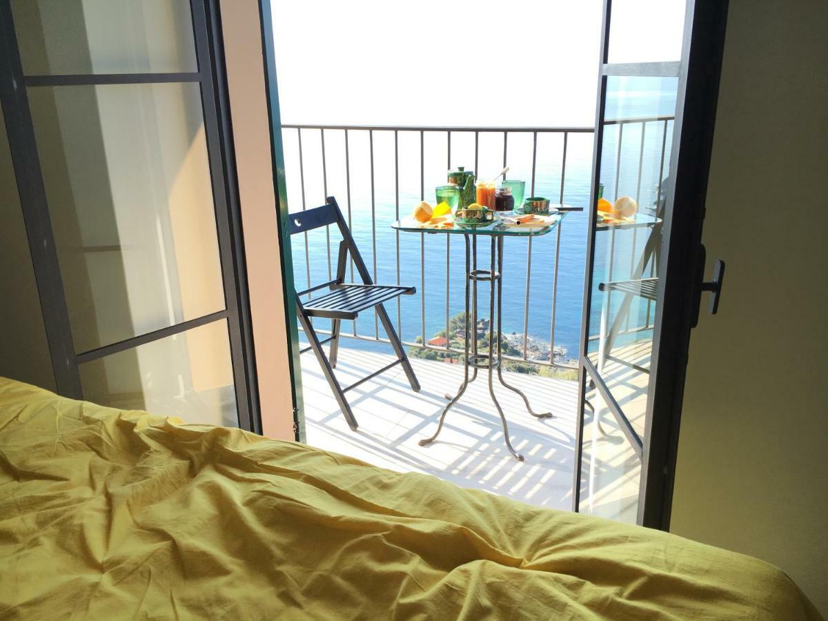 House In Grimaldi. Spectacular View Over The French Riviera! กริมัลดี ภายนอก รูปภาพ
